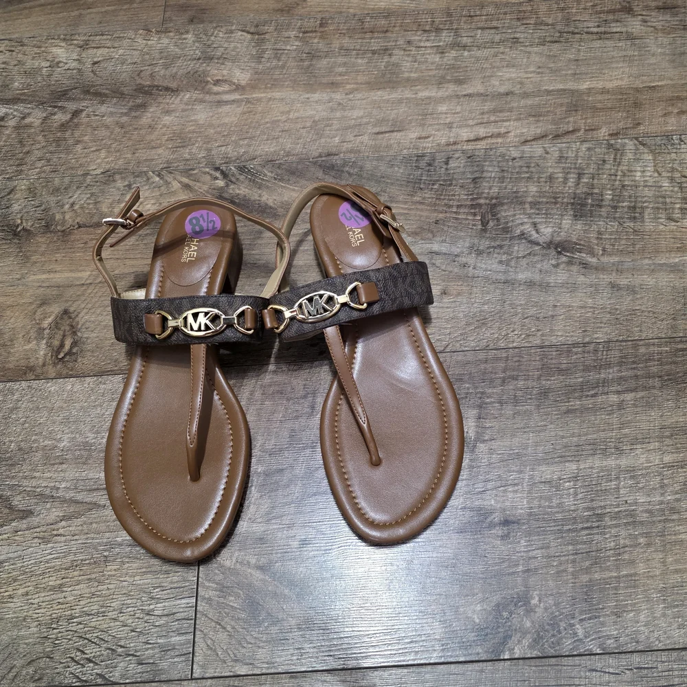Michael Kors Brown Leather Women Size 8.5 Sandals